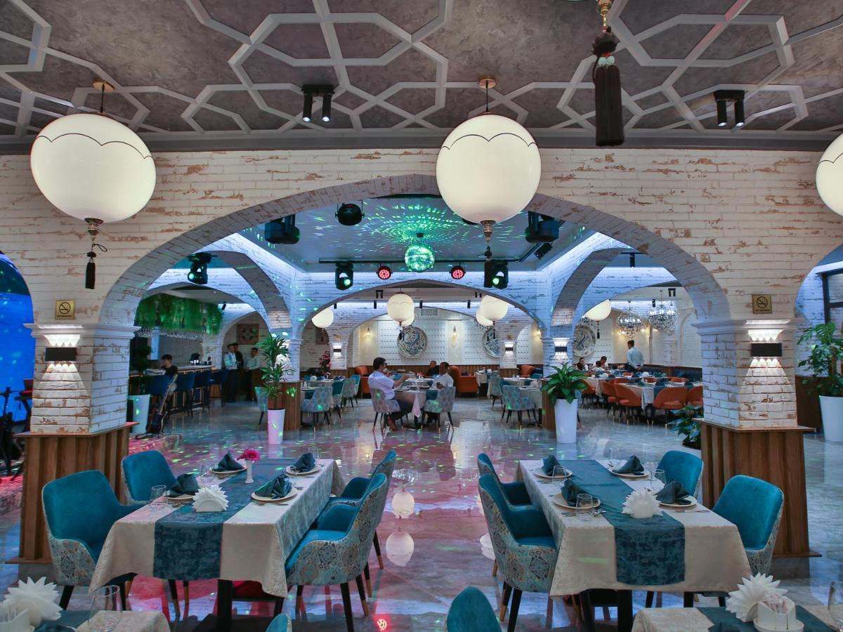 Paradise Plaza Luxury Hotel Bukhara Exterior foto